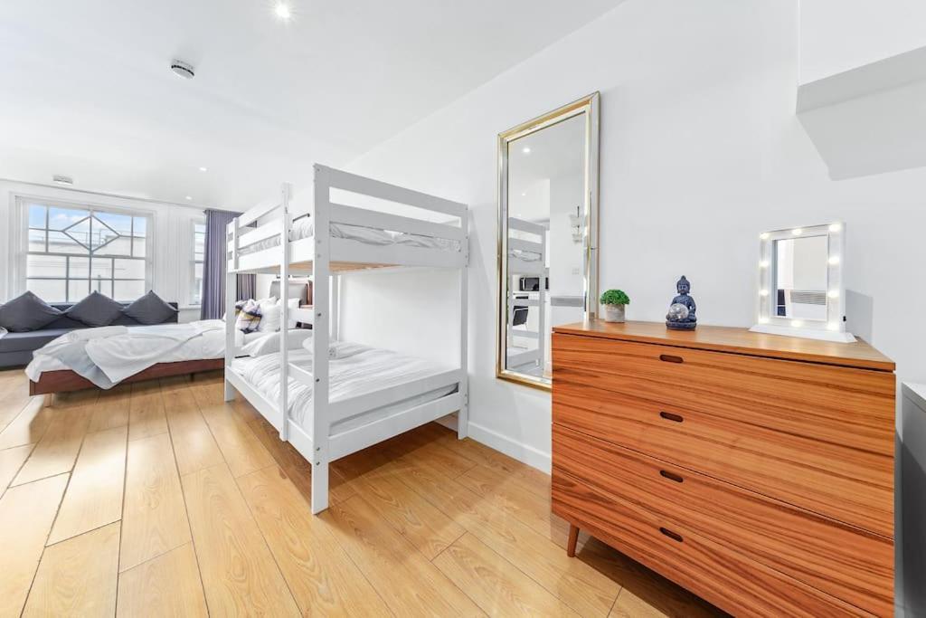 Spacious And Delightful Sleep 5 Piccadilly Vrc London Eksteriør bilde